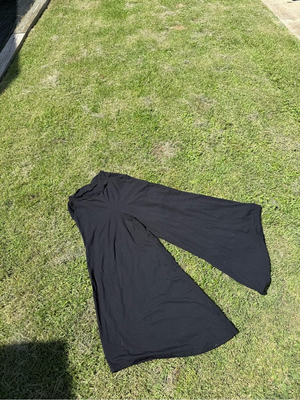 NAMASTETICS Women's Wide-Leg Black Pants
